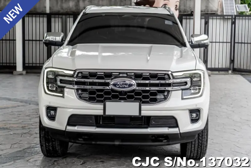 Ford Everest in White for Sale Image 4