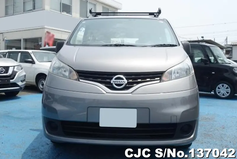 Nissan NV200 in Gray for Sale Image 4