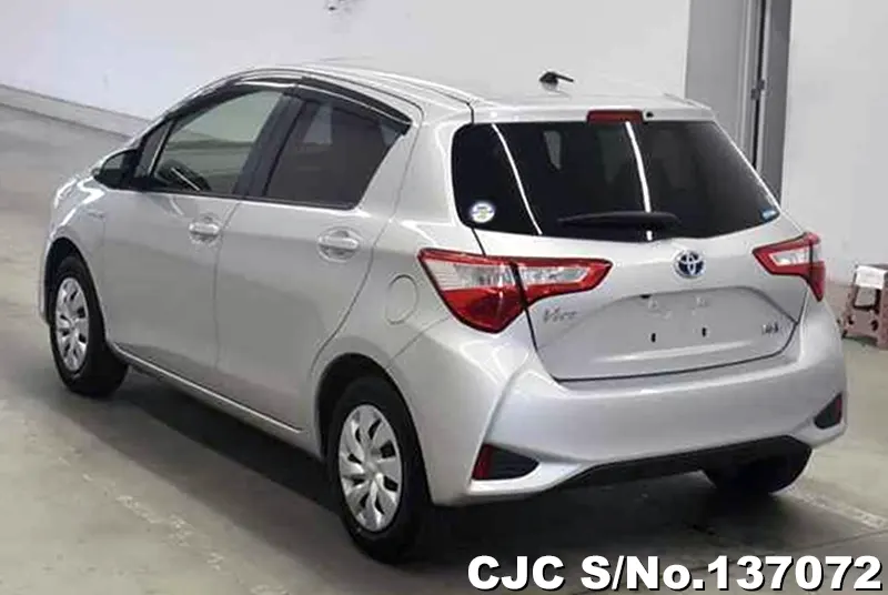 Toyota Vitz in Silver for Sale Image 1