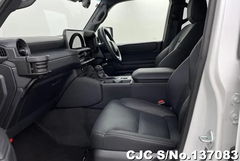 Toyota Land Cruiser 250 in Pearl for Sale Image 4