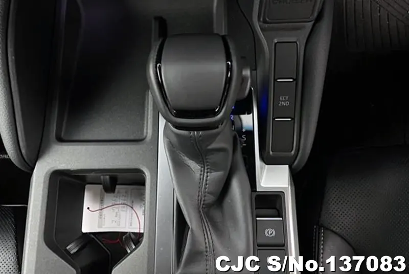 Toyota Land Cruiser 250 in Pearl for Sale Image 11