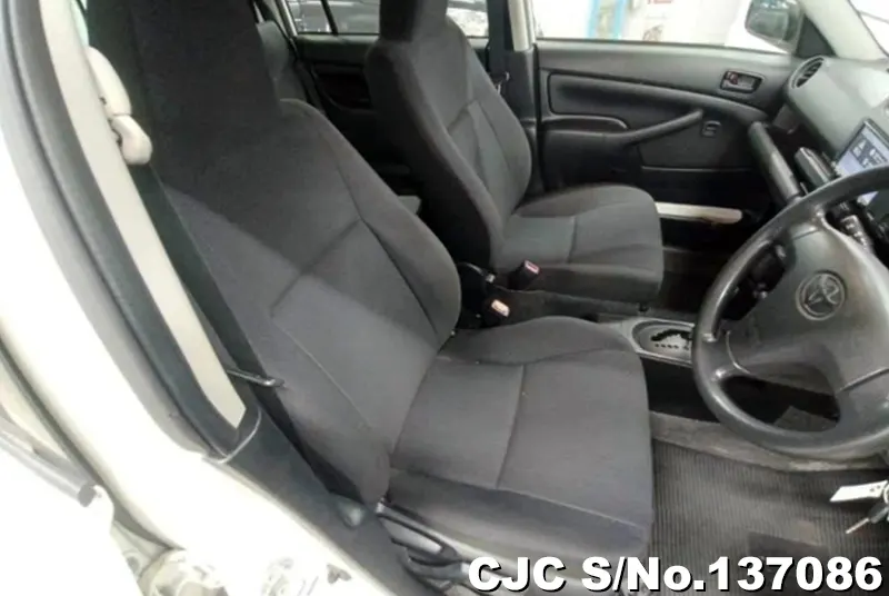 Toyota Probox in White for Sale Image 10