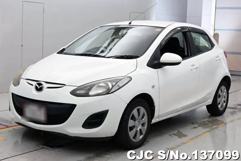 Mazda Demio in White for Sale Image 3