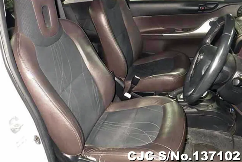 Toyota IQ in Pearl White for Sale Image 5