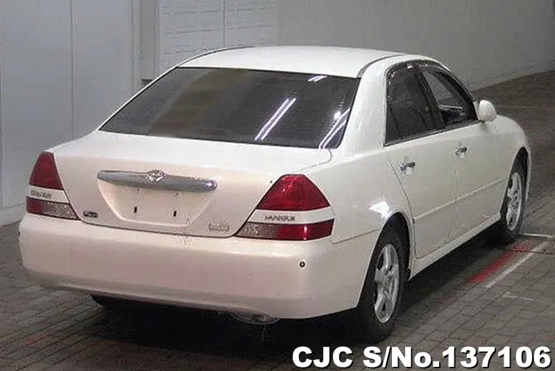 Toyota Mark II in White for Sale Image 2