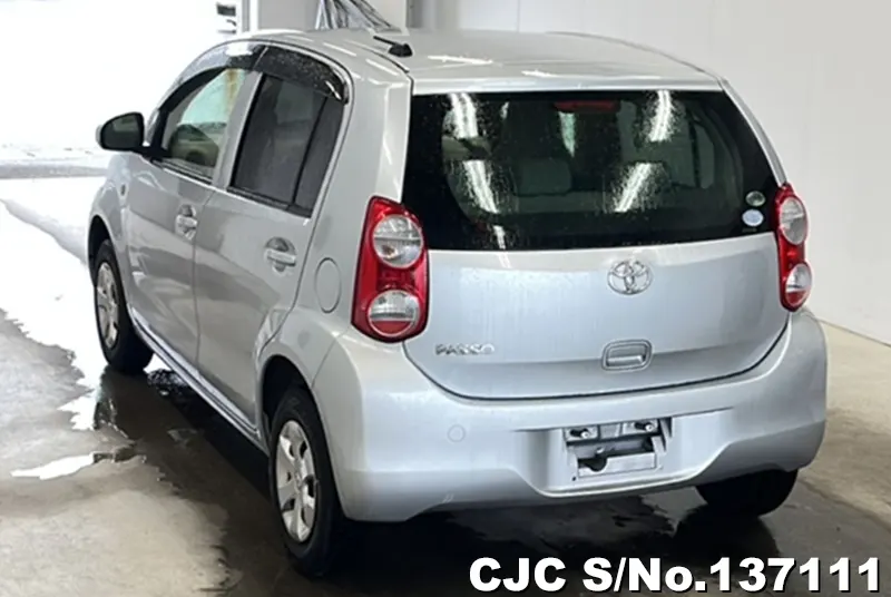 Toyota Passo in Silver for Sale Image 1