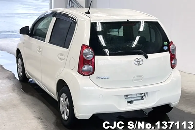 Toyota Passo in White for Sale Image 1