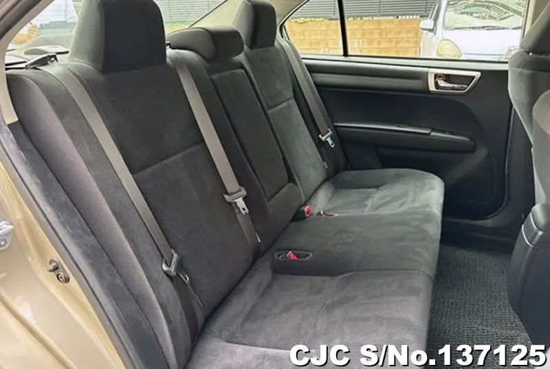 Toyota Corolla Axio in Silver for Sale Image 11