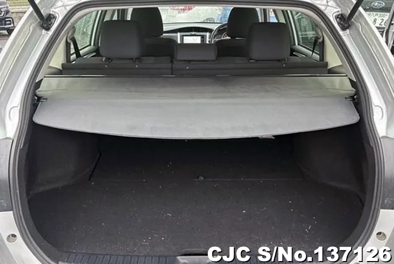 Toyota Corolla Fielder in Silver for Sale Image 2