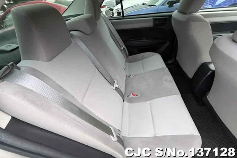 Toyota Corolla Axio in Silver for Sale Image 11