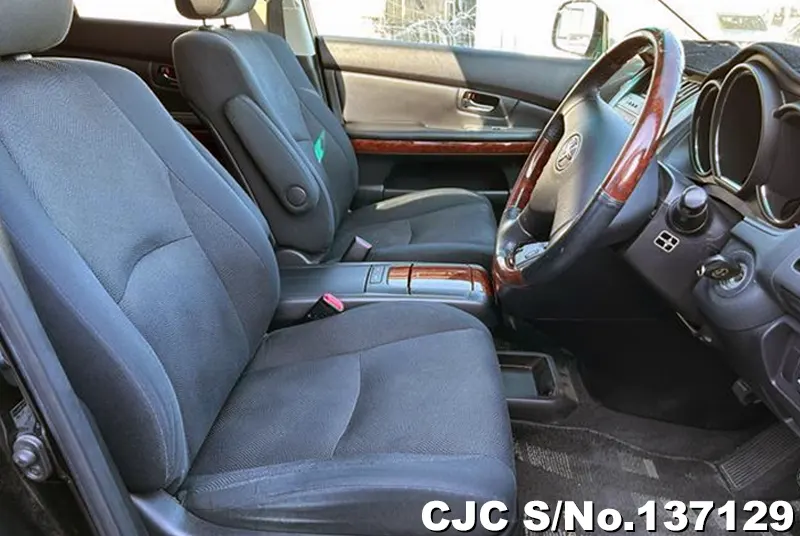 Toyota Harrier in Black for Sale Image 9