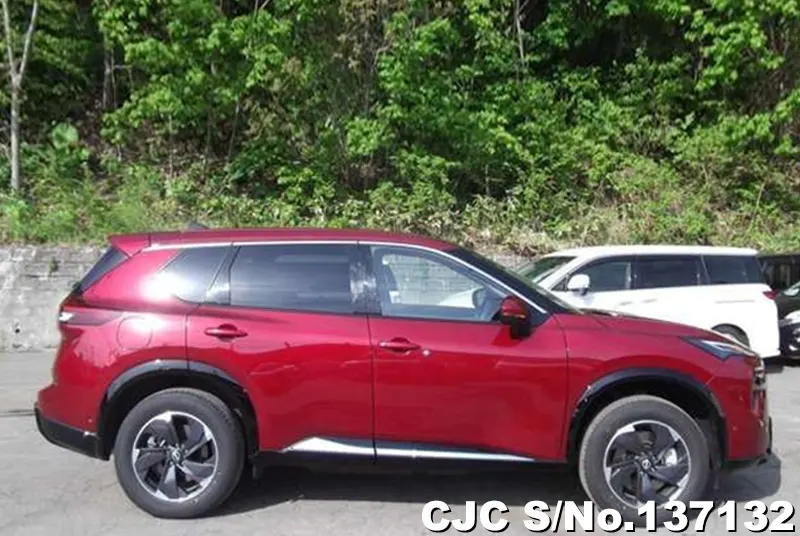 Nissan X-Trail in Red for Sale Image 4