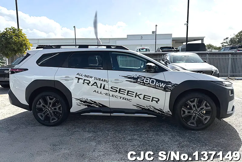 Subaru Trailseeker in White for Sale Image 6