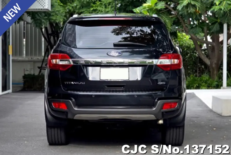 Ford Everest in Black for Sale Image 3