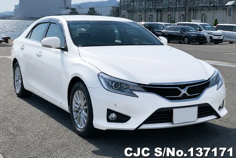 Toyota / Mark X 2015