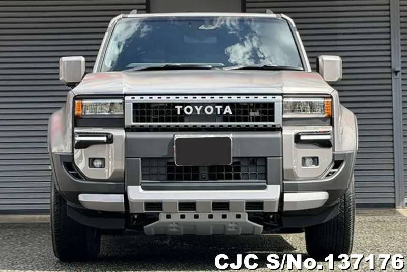 Toyota Land Cruiser 250 in Avant Garde Bronze for Sale Image 3