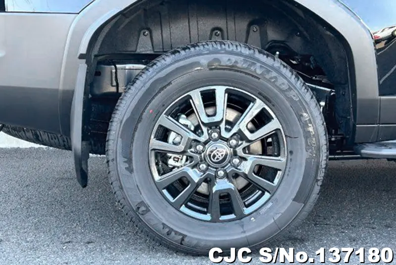Toyota Land Cruiser 250 in Battle Gray for Sale Image 18