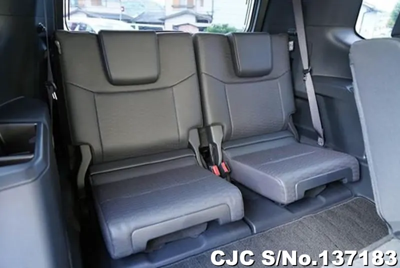 Toyota Land Cruiser 250 in Black for Sale Image 8