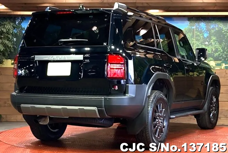 Toyota Land Cruiser 250 in Black for Sale Image 2
