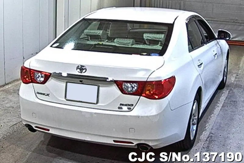 Toyota Mark X in White for Sale Image 2