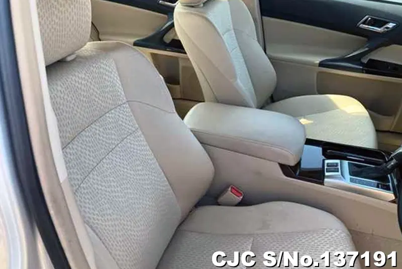 Toyota Mark X in Silver for Sale Image 5