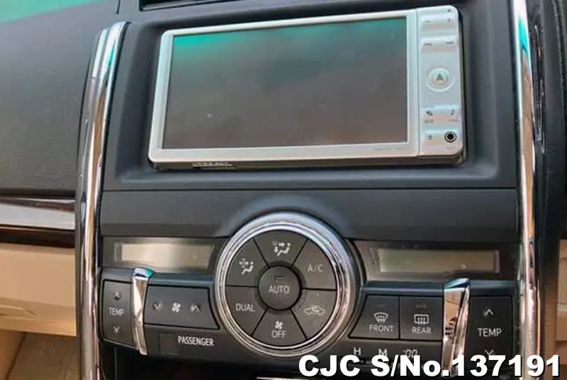 Toyota Mark X in Silver for Sale Image 7
