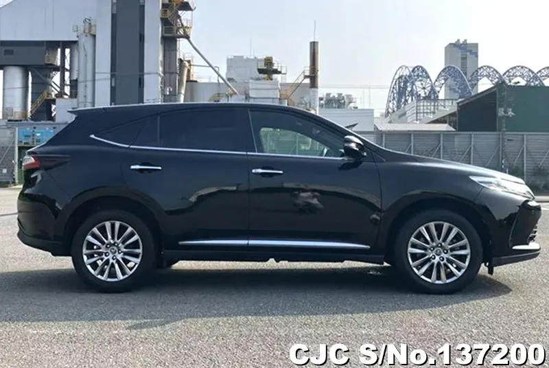 Toyota Harrier in White for Sale Image 6