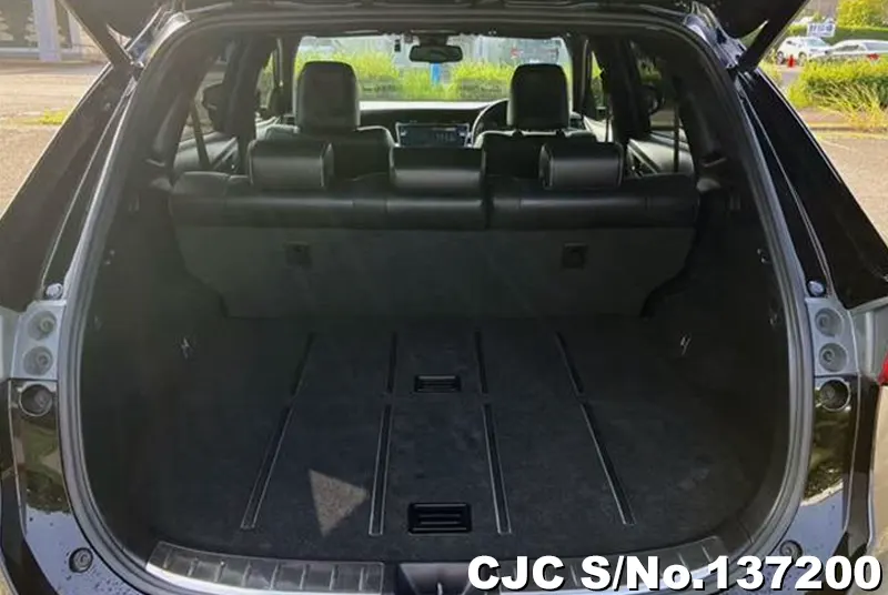 Toyota Harrier in White for Sale Image 8