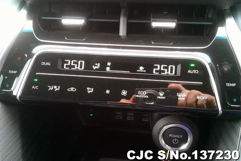 Toyota Harrier in Pearl for Sale Image 15