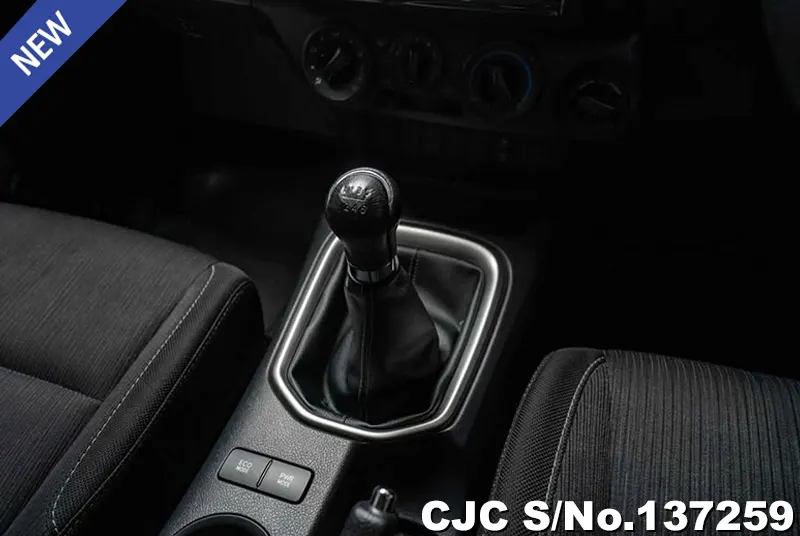 Toyota Hilux in Gray for Sale Image 13