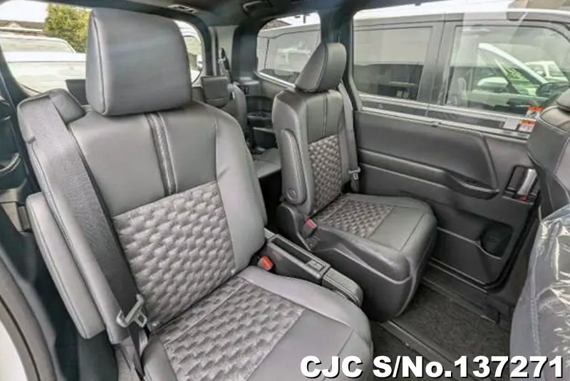 Toyota Voxy in Black for Sale Image 9