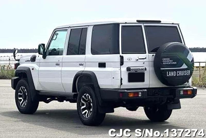 Toyota Land Cruiser in Pearl for Sale Image 1