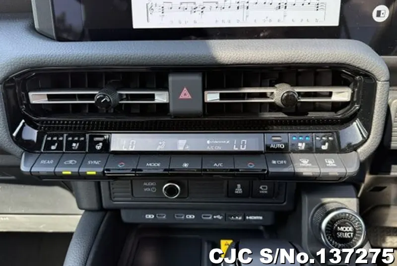 Toyota Land Cruiser 250 in Pearl for Sale Image 15