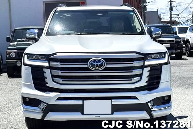 Toyota Land Cruiser in Pearl for Sale Image 4
