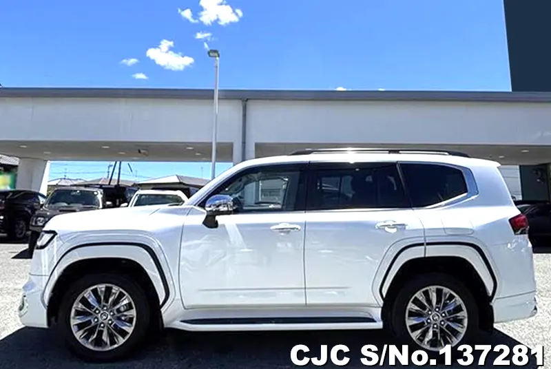 Toyota Land Cruiser in Pearl for Sale Image 7