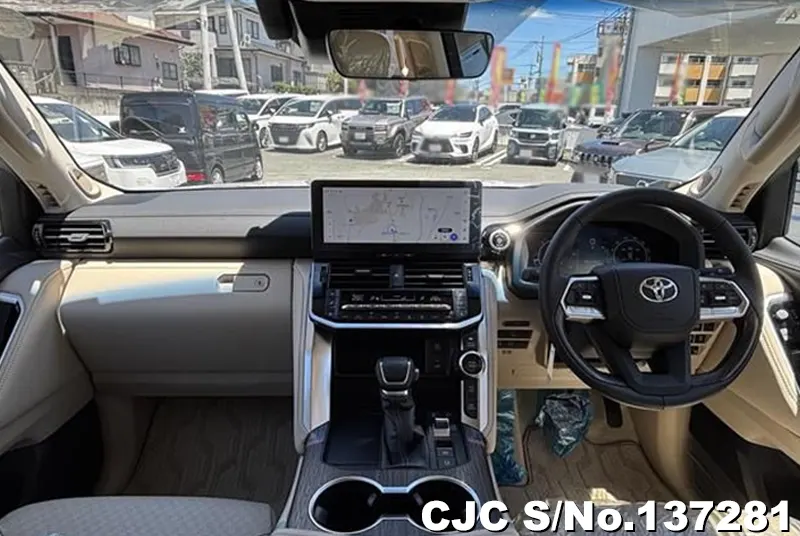 Toyota Land Cruiser in Pearl for Sale Image 9