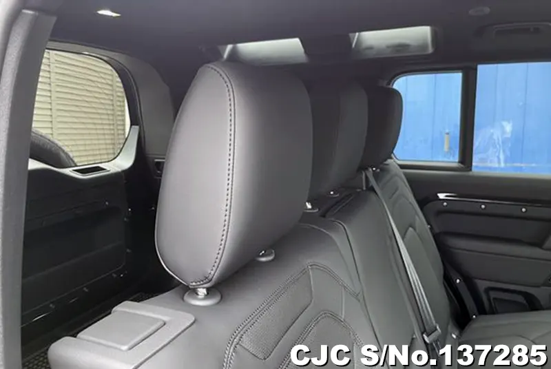 Land Rover Defender in Black for Sale Image 6