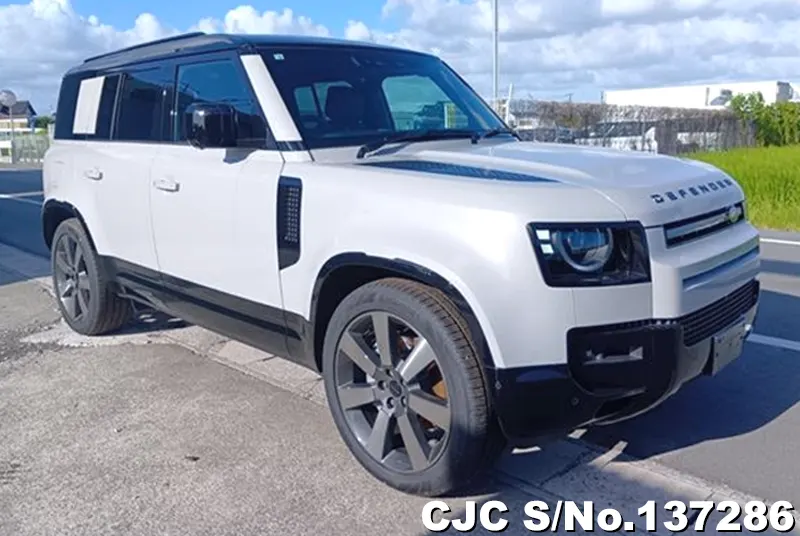 Land Rover / Defender 2026