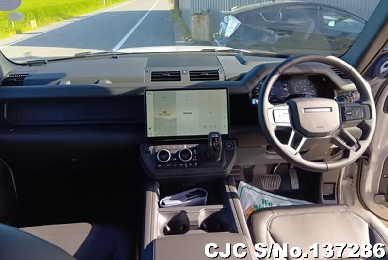 Land Rover Defender in Gray for Sale Image 10
