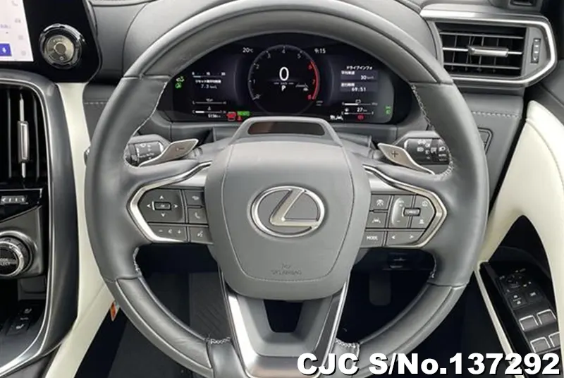 Lexus LX700H in Gray for Sale Image 11