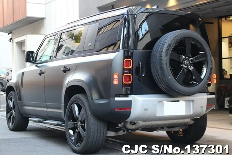 Land Rover Defender in Black for Sale Image 1