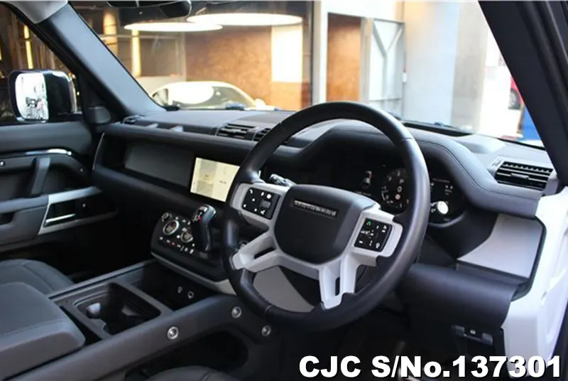 Land Rover Defender in Black for Sale Image 9