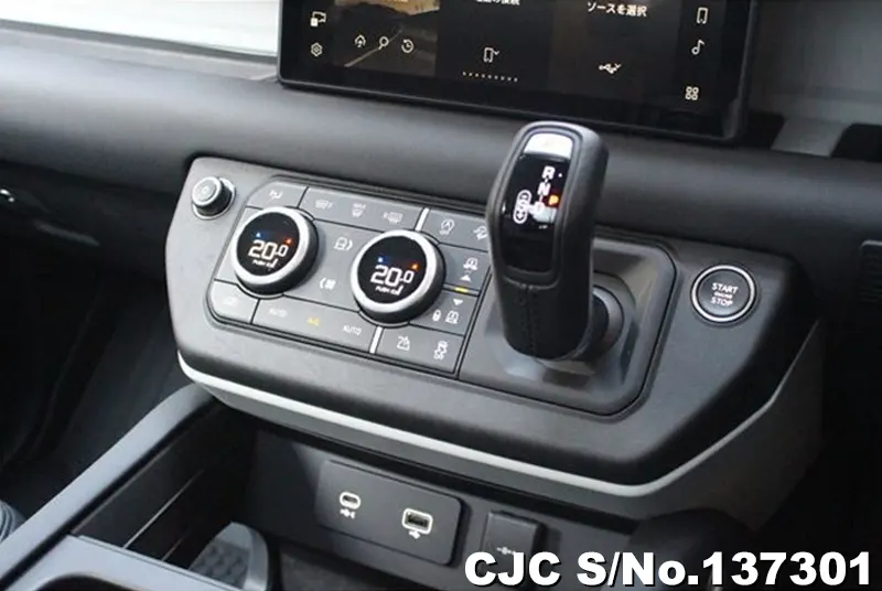 Land Rover Defender in Black for Sale Image 17