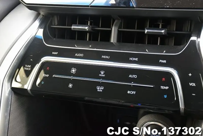 Toyota Harrier in Black for Sale Image 11