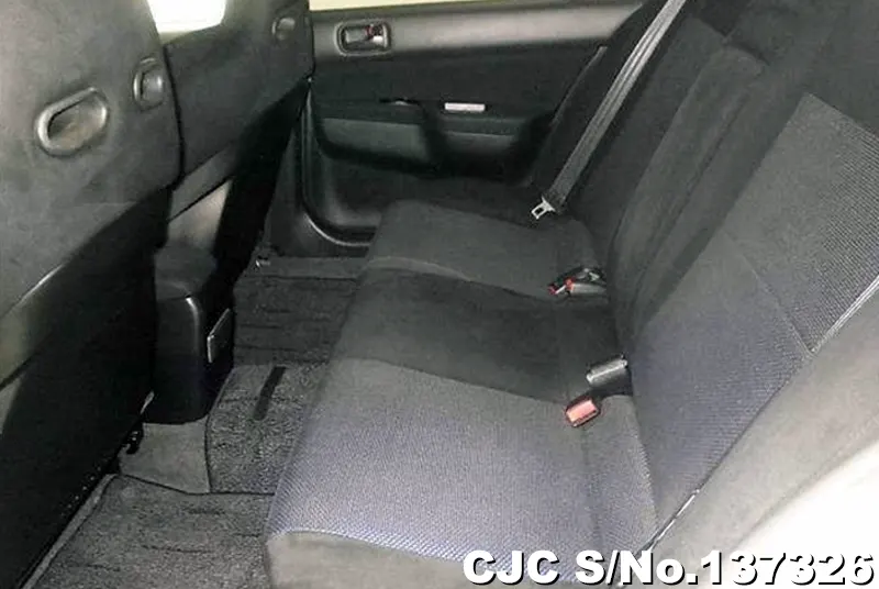 Mitsubishi Lancer in White for Sale Image 5