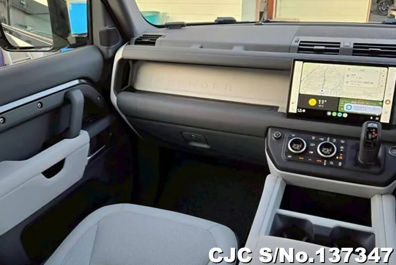 Land Rover Defender in Gray for Sale Image 6