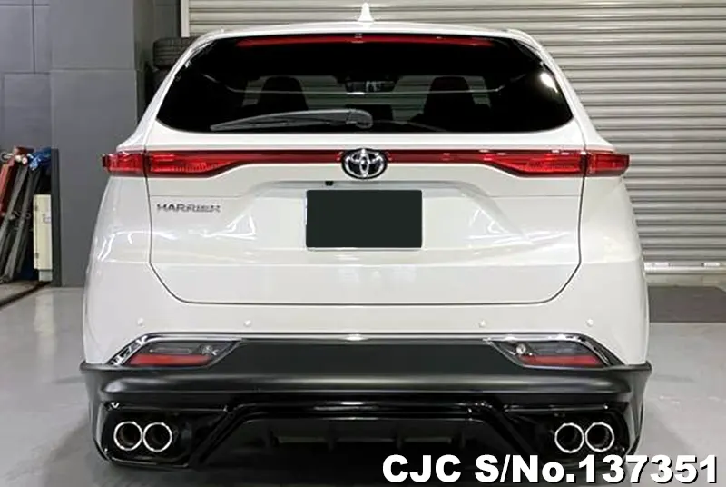Toyota Harrier in White for Sale Image 5