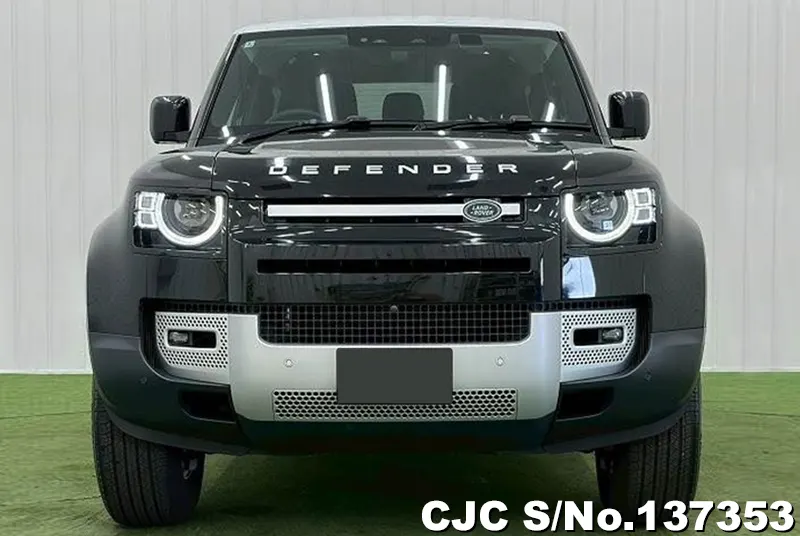 Land Rover Defender in Black for Sale Image 3