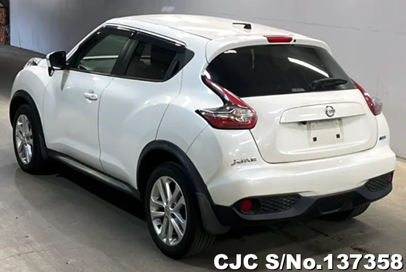 Nissan Juke in White for Sale Image 1