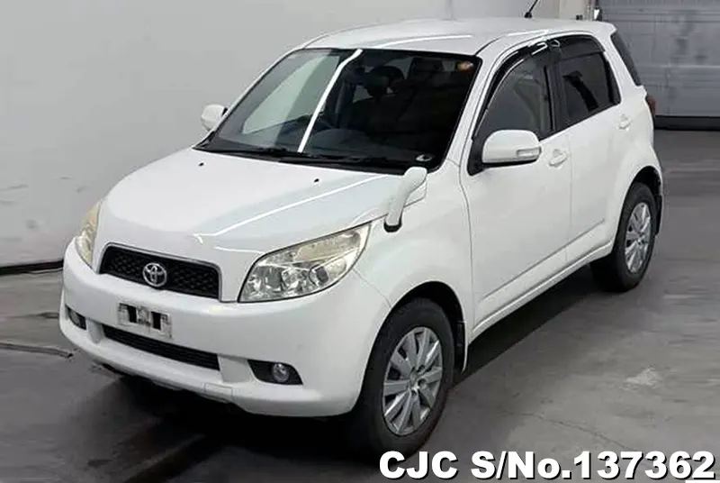 Toyota Rush in White for Sale Image 3